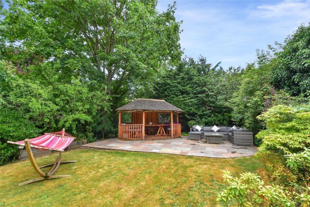 Great Place To Live In Dartford - Kent الغرفة الصورة